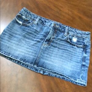 🦅American Eagle Outfitters🦅 denim skirt!